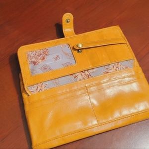 Hobo mid size wallet